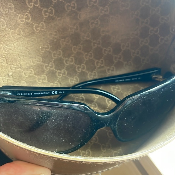 Gucci black sunglasses -signature green /red stripe / gold double GG har… - Picture 10 of 10